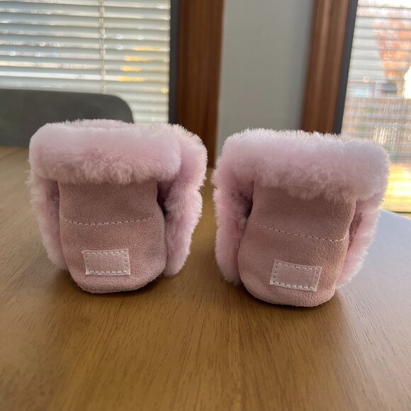 UGG Baby Girls Lassen Booties in Pink US Size 2-3 - Picture 3 of 6